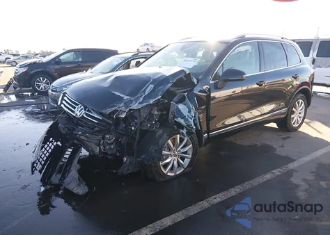 2017 Volkswagen Touareg V6 Sport из США, поврежденный, VIN WVGEF7BP5HD000972